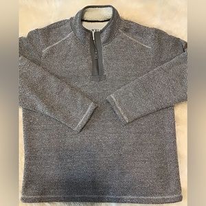 Orvis Mens XL black & cream  3/4 zip with full fleece lining excellent condition